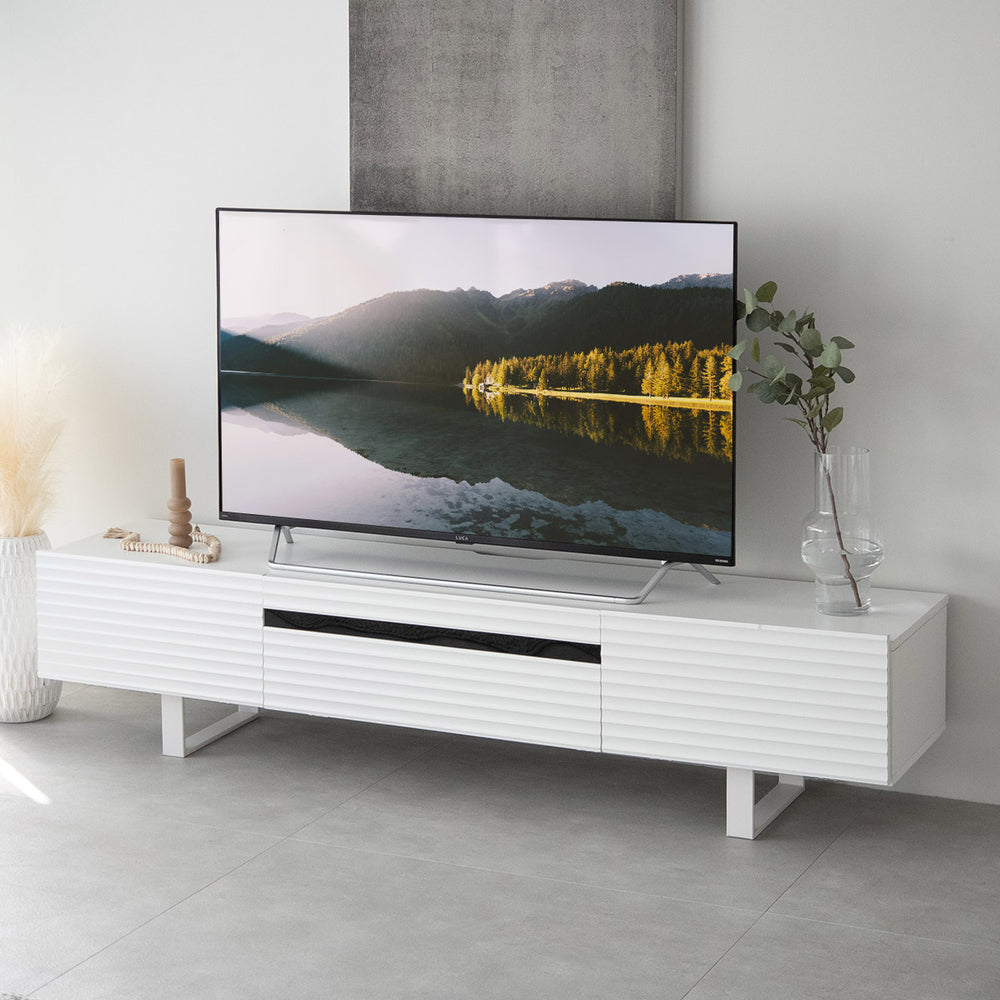 テレビボード テレビ台 ローボード 幅180cm 波目デザイン 可動棚付き マグネット式扉 テレビラック AVラック 収納棚 ロータイプ フラップタイプ 32型~60型対応 大型テレビ対応