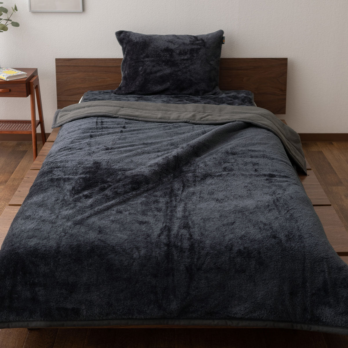 2枚合わせ毛布 わた入り ブランケット 極暖 +2℃ 吸湿発熱 あったか 秋 冬 防寒対策 寒さ対策 冷え対策