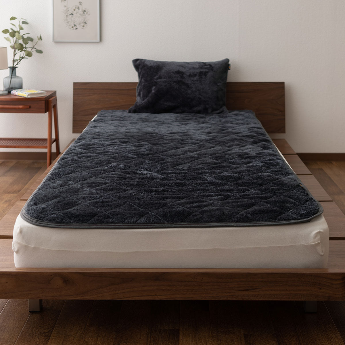 敷きパッド ベッドパッド パッドシーツ マットレスカバー 布団カバー 極暖 +2℃ 吸湿発熱 あったか 秋 冬 防寒対策 寒さ対策 冷え対策