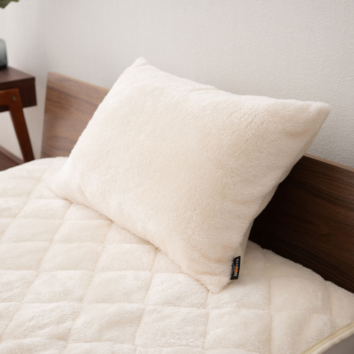 枕カバー まくらカバー マクラカバー ピロケース ピローケース 極暖 +2℃ 吸湿発熱 あったか 秋 冬 防寒対策 寒さ対策 冷え対策 43×60cm 2枚組