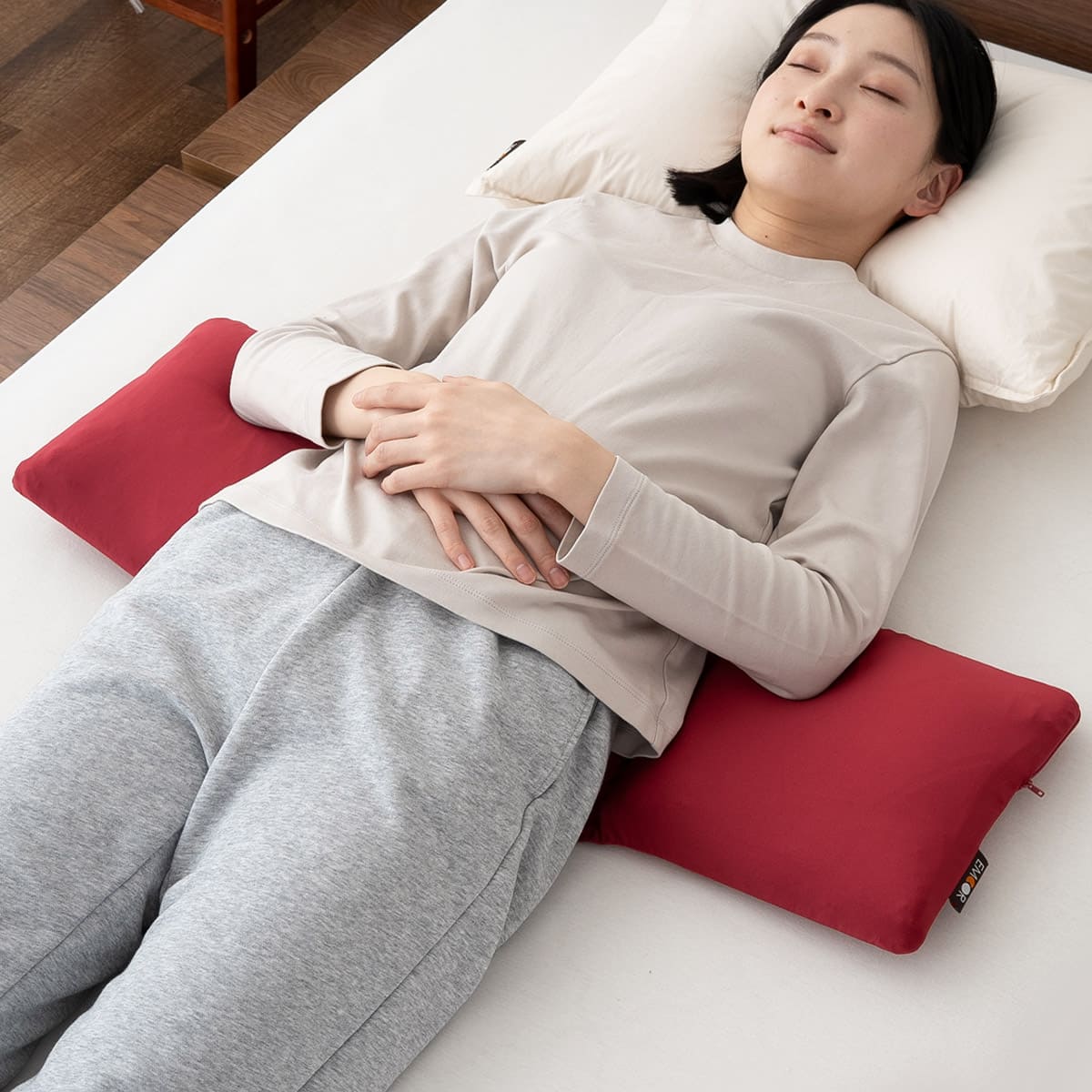 すき間を埋める 腰まくら 腰枕 背中枕 腰用 クッション 高さ調節シート付き 腰痛 猫背 反り腰 ストレッチ 敬老の日 母の日 父の日 ギフト プレゼント