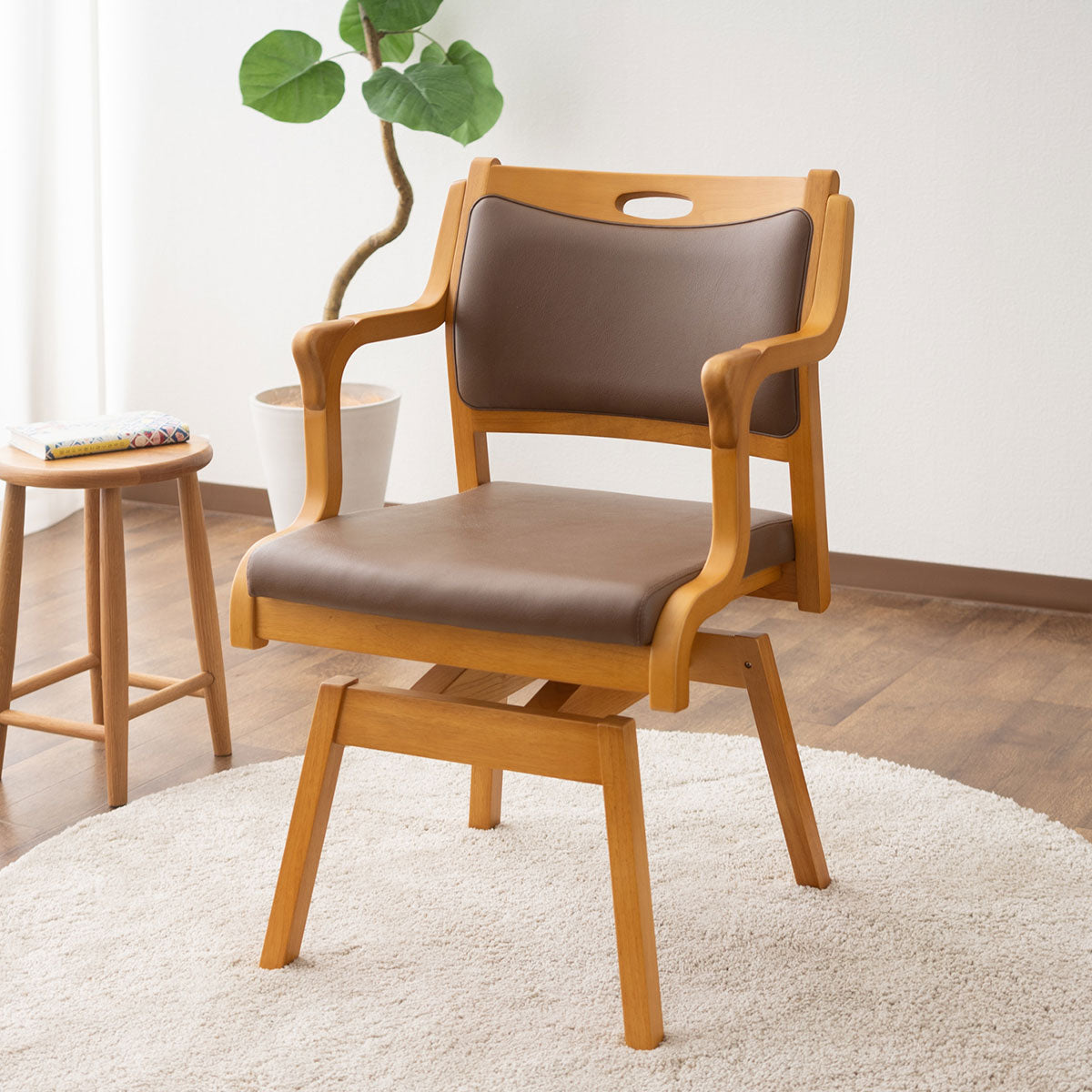 座面ロック機能付き 回転チェア ダイニングチェア ストッパー付き 肘付き アルコール対応 次亜塩素酸対応 防汚 難燃 腰痛対策 1人用