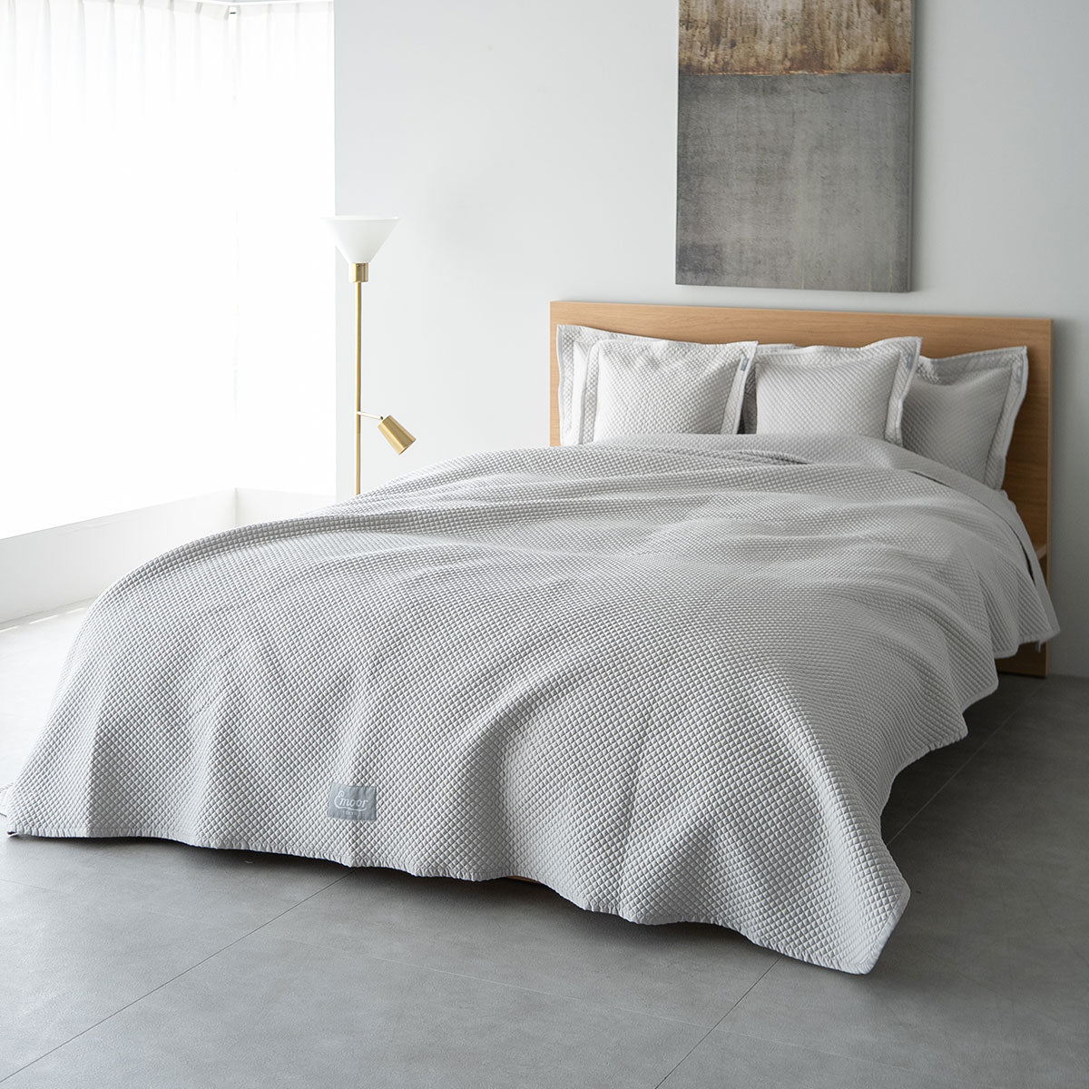 ベッドスプレッド ベッドカバー マルチカバー ソファカバー ケット ポリエステルサテン生地 つなぎ目なし ホテルスタイル ホテルライク 汚れ防止