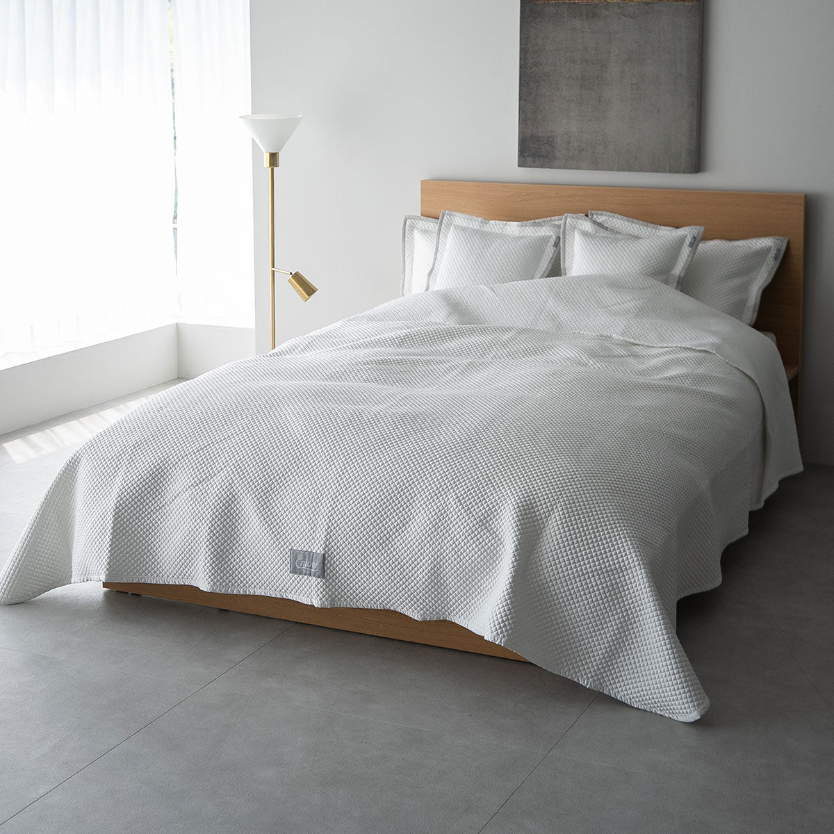 ベッドスプレッド ベッドカバー マルチカバー ソファカバー ケット ポリエステルサテン生地 つなぎ目なし ホテルスタイル ホテルライク 汚れ防止