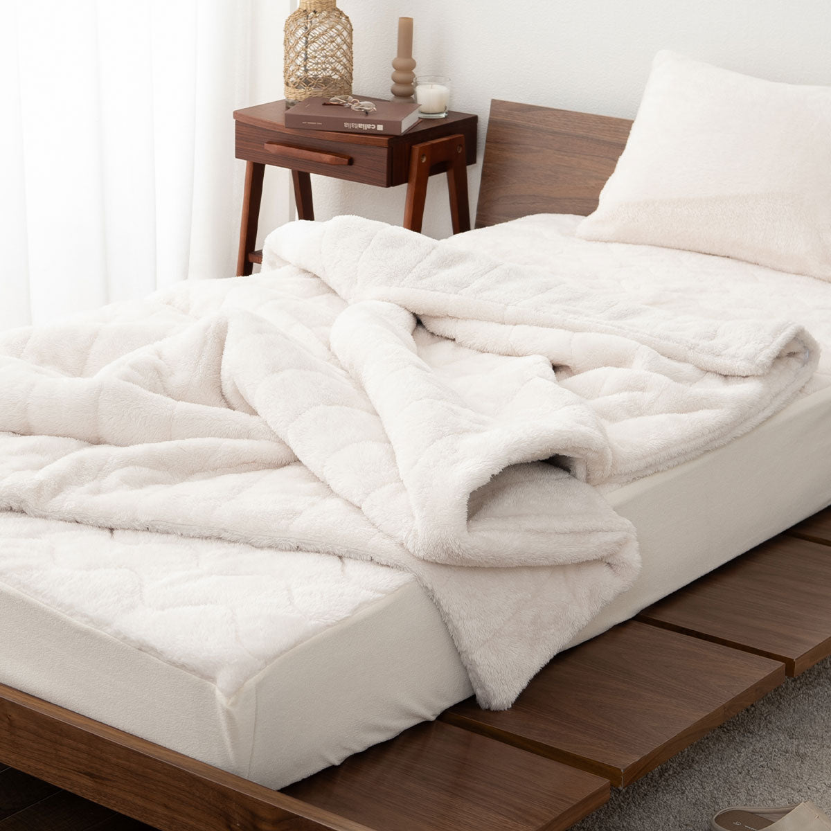 ウルトラ極暖 カバーにもなる6層毛布 シングルサイズ 抗菌防臭 吸湿発熱 極暖 +4℃