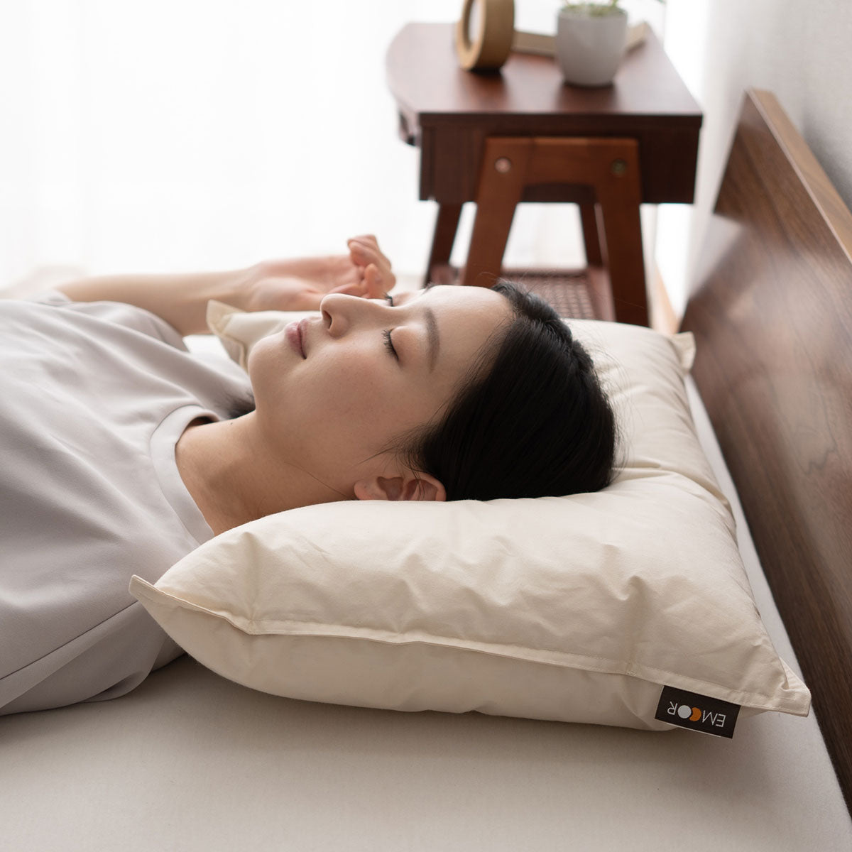 ダウンピロー 羽毛枕 日本製 ホテル仕様 ダッグ あひる ダウン 羽毛 グース がちょう フェザー 羽根