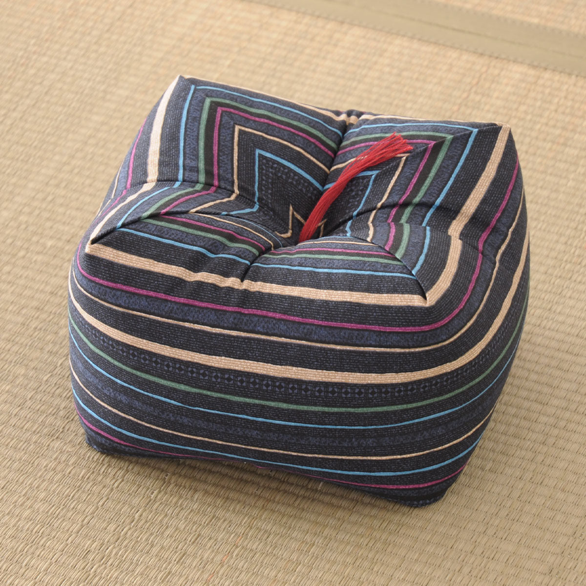 正座クッション 正座椅子 日本製 そばがら 綿100% しびれ対策 そば殻枕 ごろ寝枕 葬式 通夜 法事 稽古 あぐら