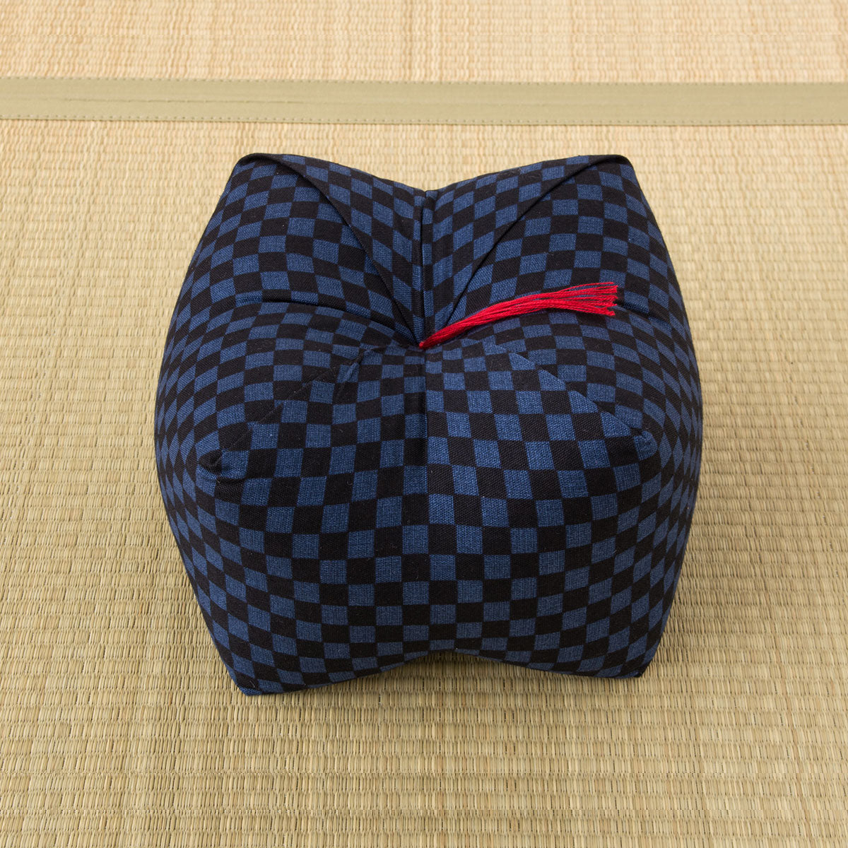 正座クッション 大きいサイズ 正座椅子 日本製 そばがら 綿100% しびれ対策 そば殻枕 ごろ寝枕 葬式 通夜 法事 稽古 あぐら