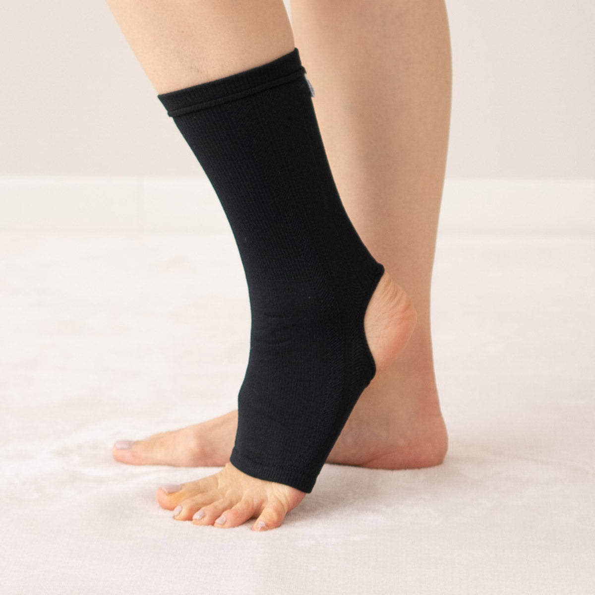 ドライベクター サポーター Mサイズ / Lサイズ 足首用 2枚組 日本製 3次元フィット 吸湿消臭