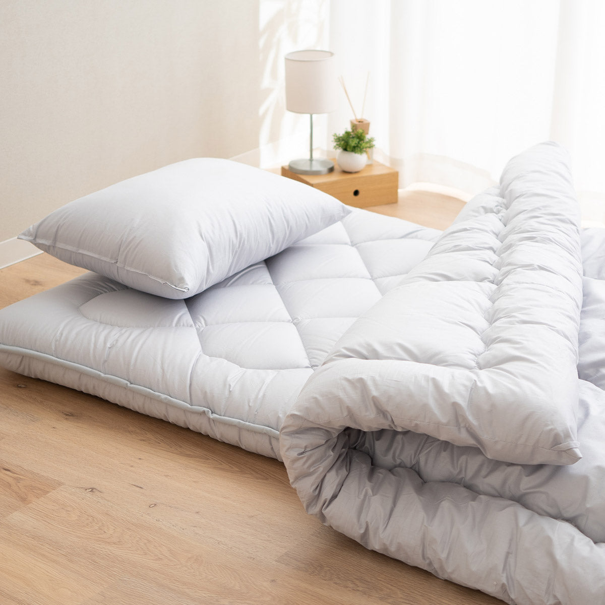 ノン圧縮 布団6点セット セミダブル (掛け布団・敷き布団・枕・掛け布団カバー・フィットシーツ・ピロケース) 日本製 抗菌 防臭 防ダニ 掛け敷き枕 カバー付き 非圧縮