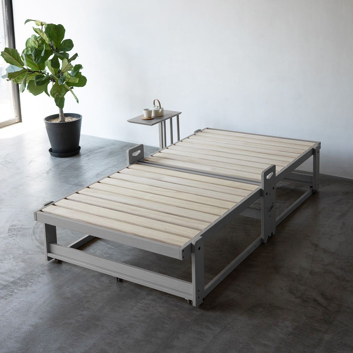 折りたたみベッド すのこベッド 完成品 アシスト機能付き 安全ロック付き 取っ手付き 木製 桐 すのこ スノコ