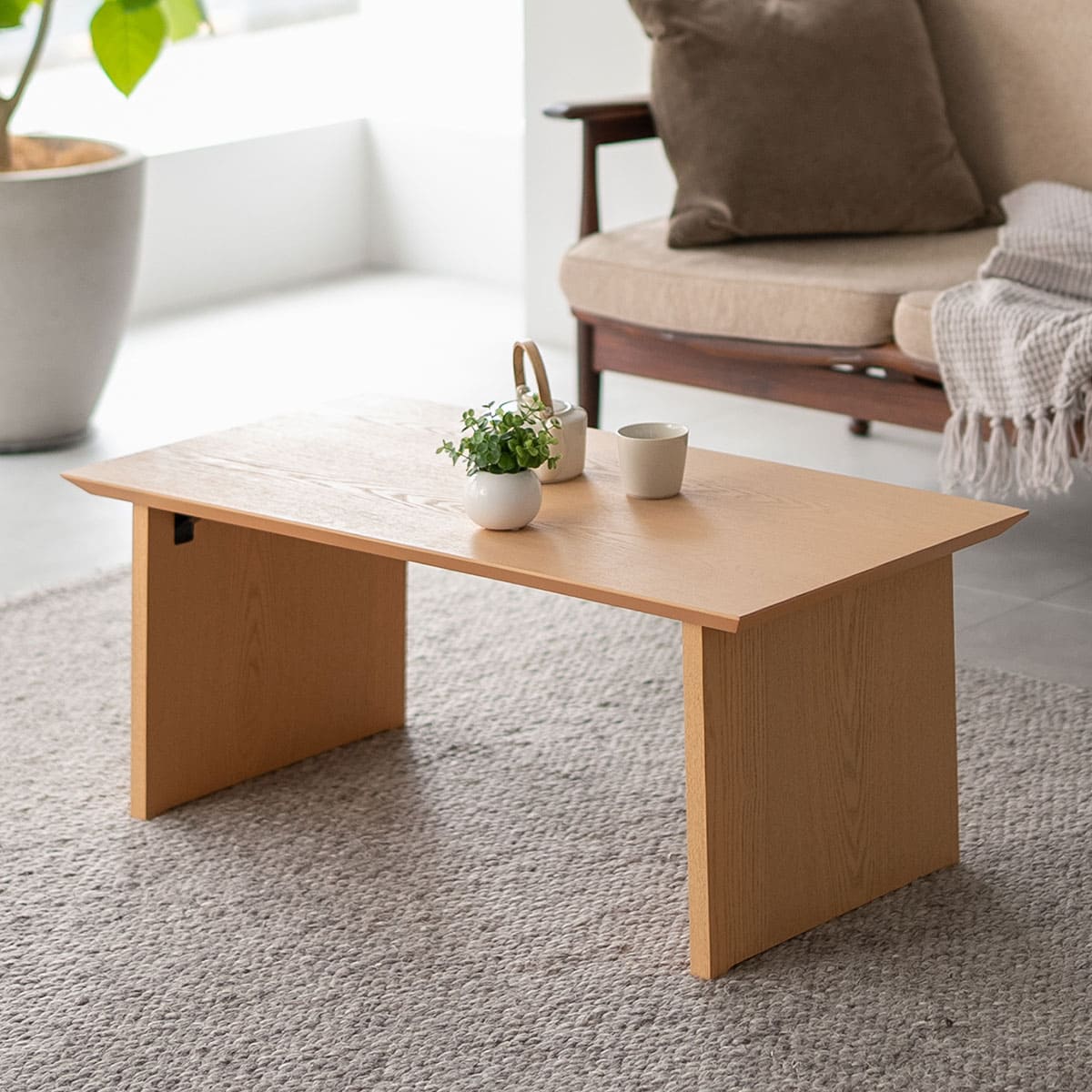 ペタンコに折りたためるテーブル 幅90cm 幅105cm 長方形 完成品 超薄型 木製 天然木 折りたたみテーブル ローテーブル センターテーブル 文机 キッズテーブル お絵かきテーブル 折れ脚 小さめ テーブル デスク 机 コンパクト スリム 省スペース