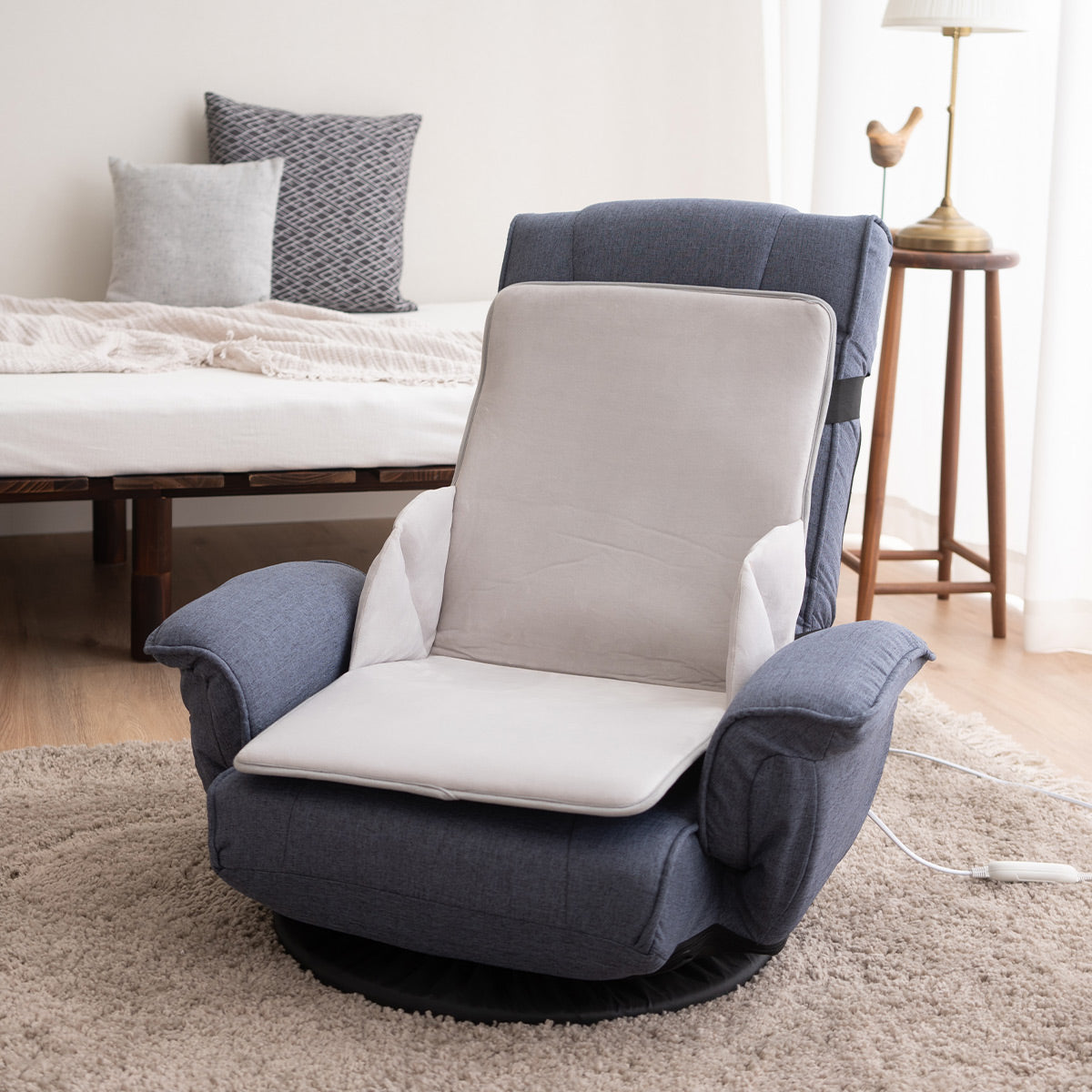 腰を冷やさない ヒータークッション 椅子用ヒーター シートヒーター パネルヒーター 折りたたみ 薄型 電気ヒーター 暖房器具 省エネ タイマー付