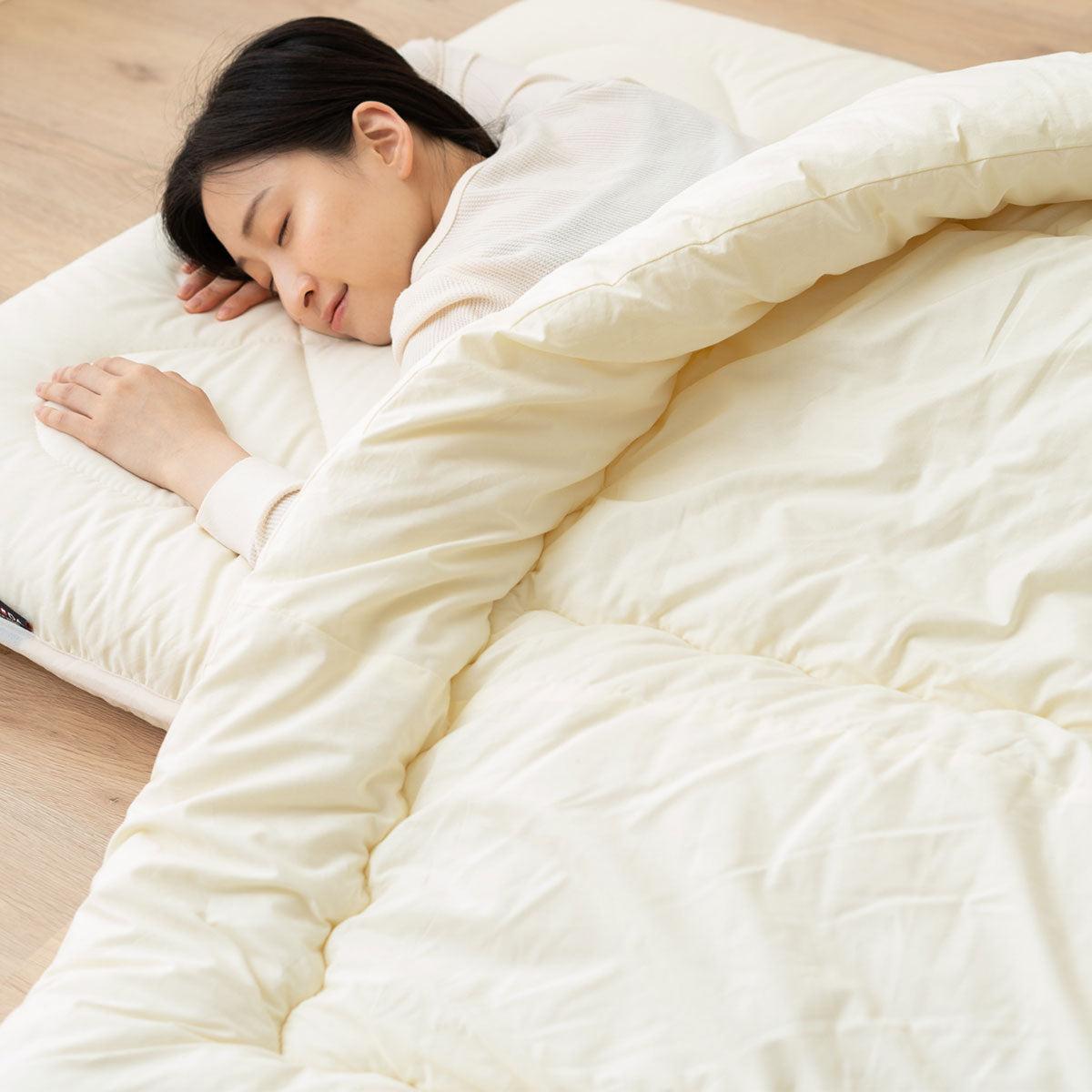 羊毛混 布団2点セット セミダブル (掛け布団・敷き布団) 日本製 抗菌 防臭 防ダニ 掛け敷き 非圧縮