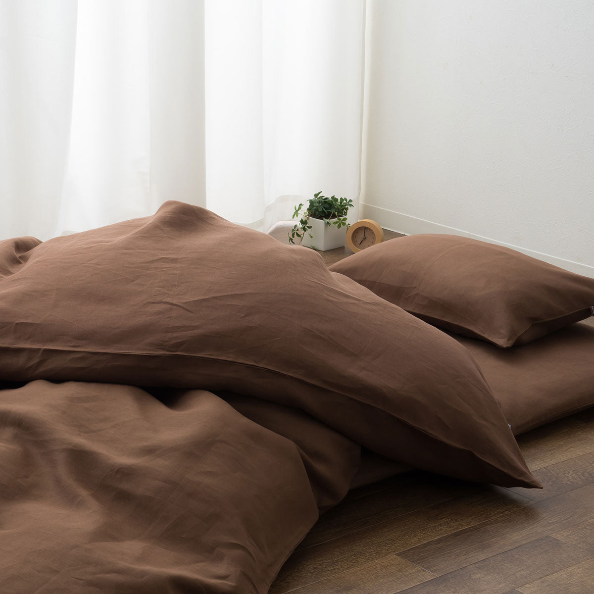 日本製 布団8点セット ダブル (掛け布団・敷き布団・枕×2・掛け布団カバー・敷き布団カバー・枕カバー×2) 抗菌 防臭 防ダニ 掛け敷き枕 組布団 カバー付き 非圧縮