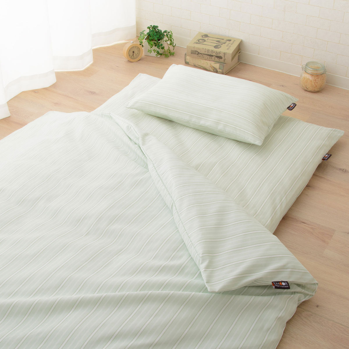 日本製 布団6点セット シングル (掛け布団・敷き布団・枕・掛け布団カバー・敷き布団カバー・枕カバー) 抗菌 防臭 防ダニ 組布団 布団セット 寝具セット 掛け敷き枕 ウレタン入り カバー付き ダニ防止 エムールの日本製布団