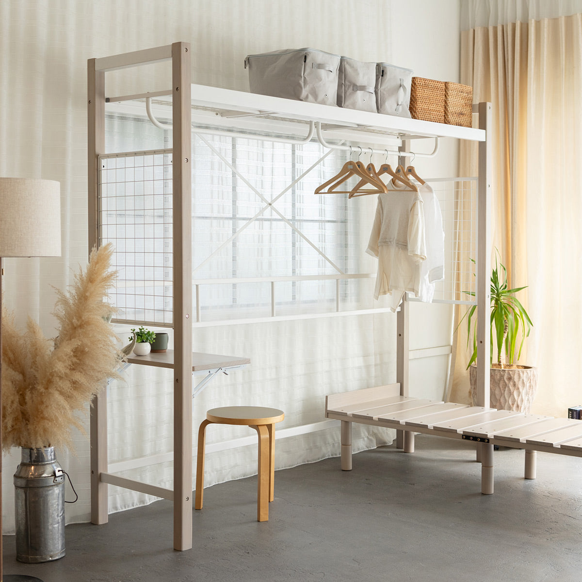 ベッドと組合せられる ハンガーシェルフ 幅220cm デスク付き 棚付き スリム シェルフ 収納ラック 収納棚 壁面収納 ベッド上収納 ソファ上収納 壁面収納 子供用 子供部屋 キッズルーム 賃貸