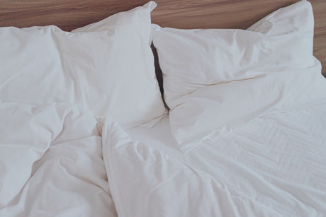 睡眠の質を上げる安眠グッズ6選。快眠に欠かせないノンレム睡眠とはどんな状態？