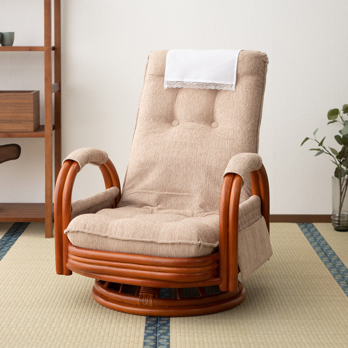 【送料無料】ラタン 回転座椅子 ロータイプ 360度 天然藤 回転高座椅子 ラタン 籐 完成品 リクライニング 座面高27.5cm