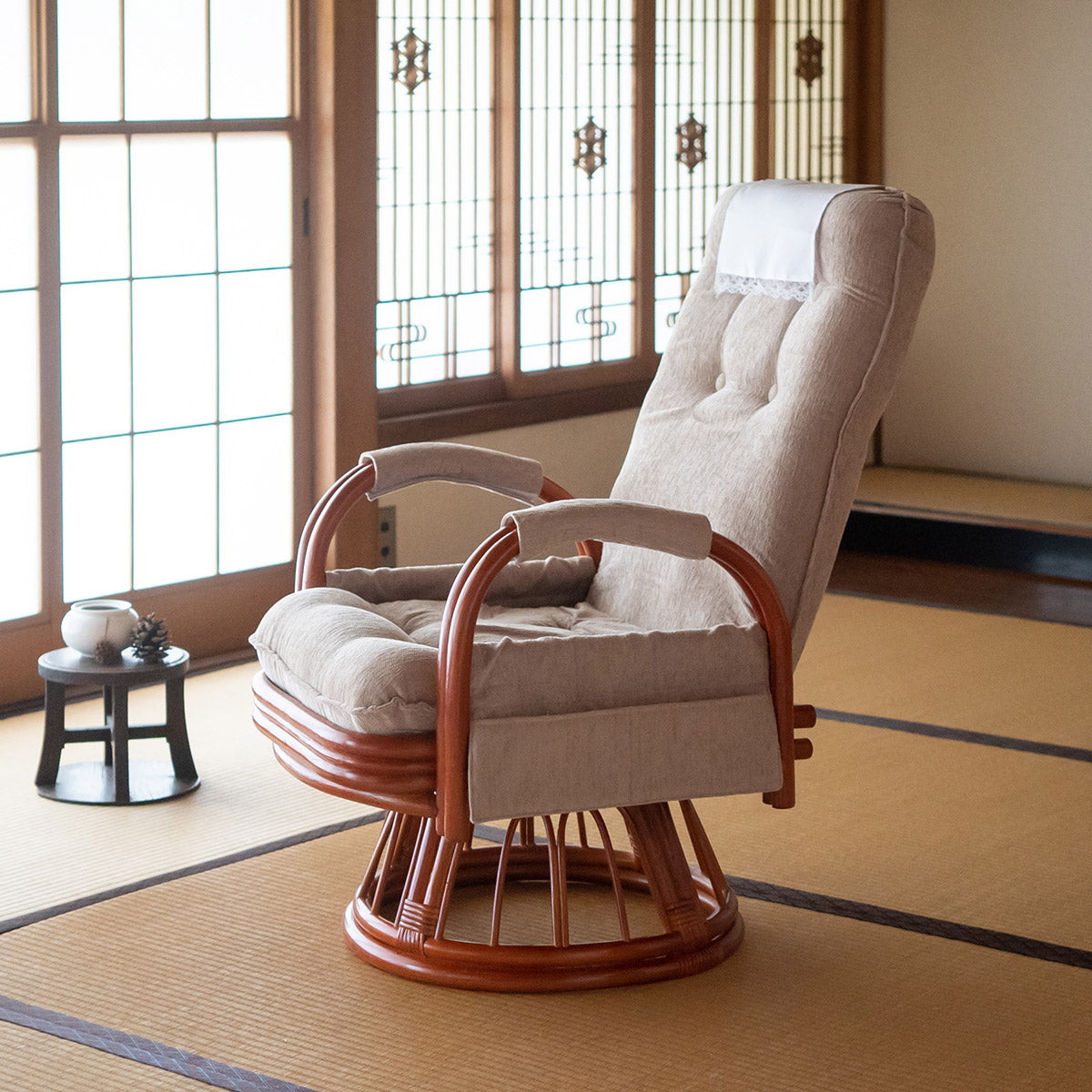 高座椅子 リクライニング 回転式 ミドルタイプ アームレスト ラタンチェア 楽天市場】【25日0時~クーポン5％引】 高座椅子 リクライニング