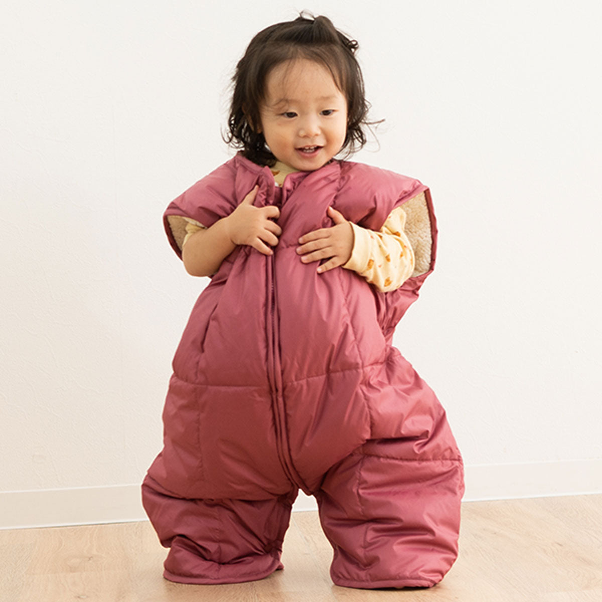 【新品】ダウンスリーパー　Mサイズ 洗濯機で洗える ダウンスリーパー かいまき ベスト 親子 │ 寝具・家具