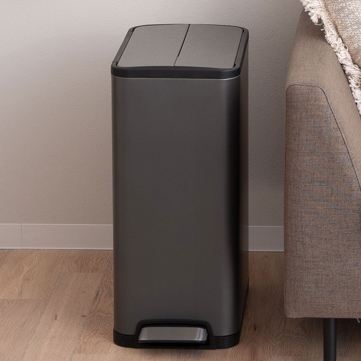 ペダル式 ダストボックス ゴミ箱 32L ロック付き バケツ付き | 寝具