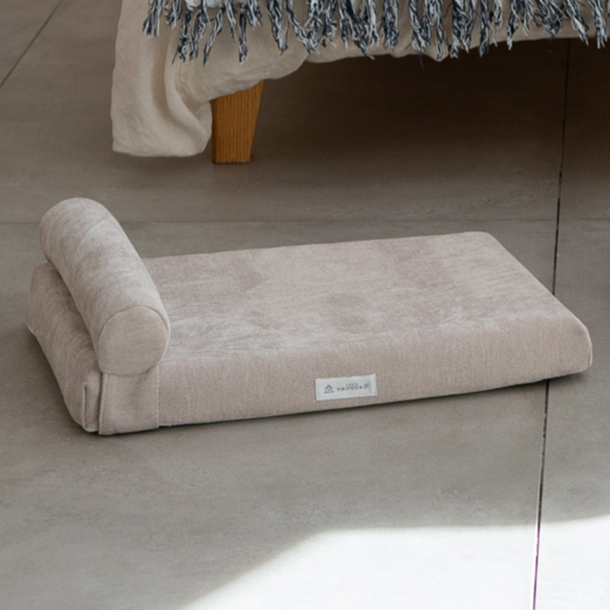 愛犬専用 体圧分散 プレミアム ドッグ マットレス 枕が 動かせる 低床 ロー ペットベッド カドラー 洗える まくら あご乗せ