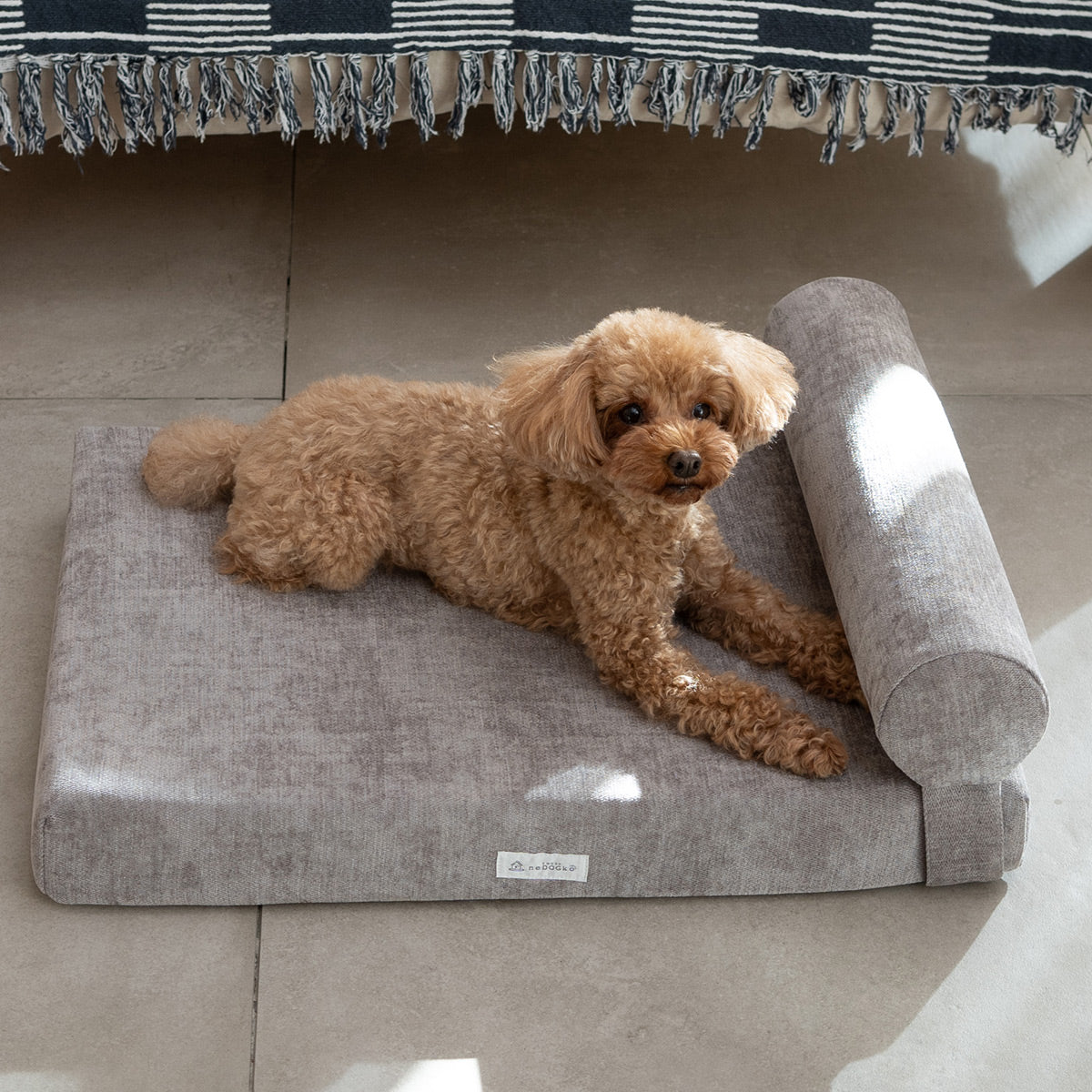 愛犬専用 体圧分散 プレミアム ドッグ マットレス 枕が 動かせる 低床 ロー ペットベッド カドラー 洗える まくら あご乗せ