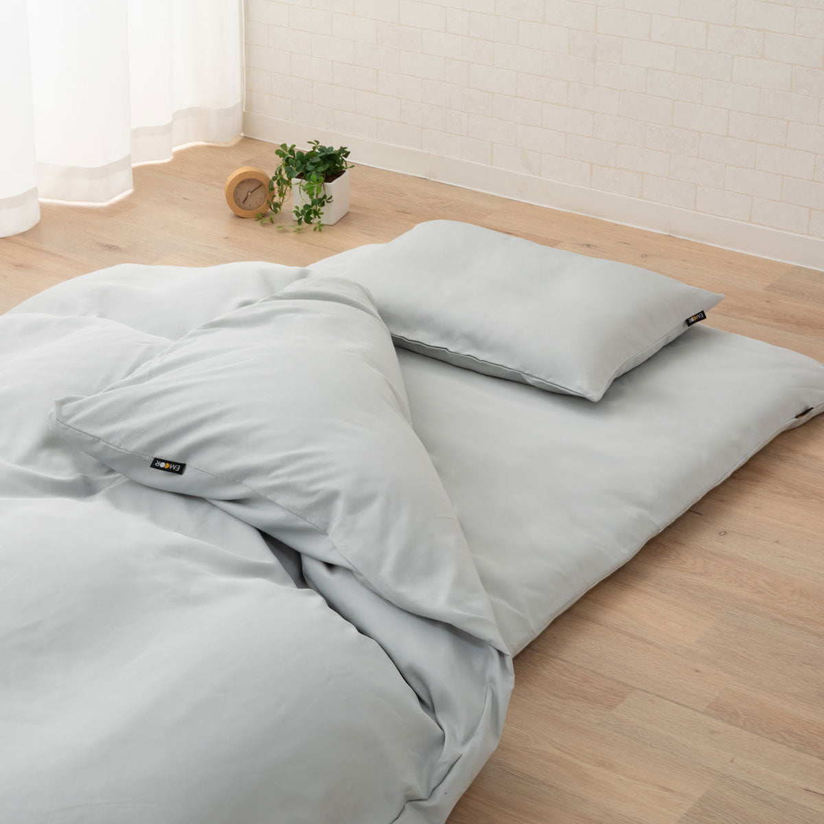 日本製 布団8点セット ダブル （掛け布団・敷き布団・枕×2・掛け布団カバー・敷き布団カバー・枕カバー×2） 抗菌 防臭 防ダニ 掛け敷き枕 組布団 カバー付き 非圧縮