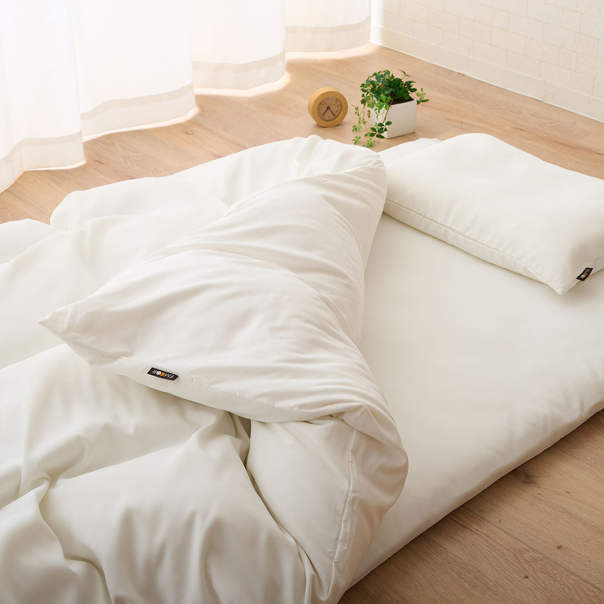 日本製 布団8点セット ダブル （掛け布団・敷き布団・枕×2・掛け布団カバー・敷き布団カバー・枕カバー×2） 抗菌 防臭 防ダニ 掛け敷き枕 組布団 カバー付き 非圧縮