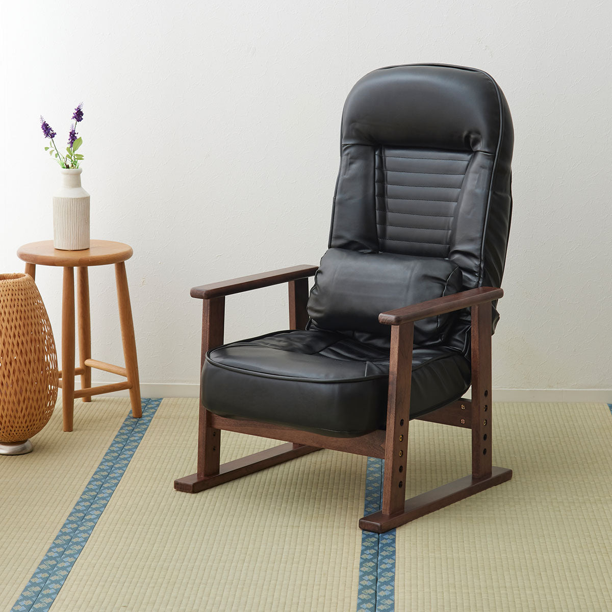 未使用【組立不要】 高座椅子「きらく」 肘付き リクライニングチェア ブラック 組立不要】 高座椅子 きらく 高齢者 肘付き リクライニング