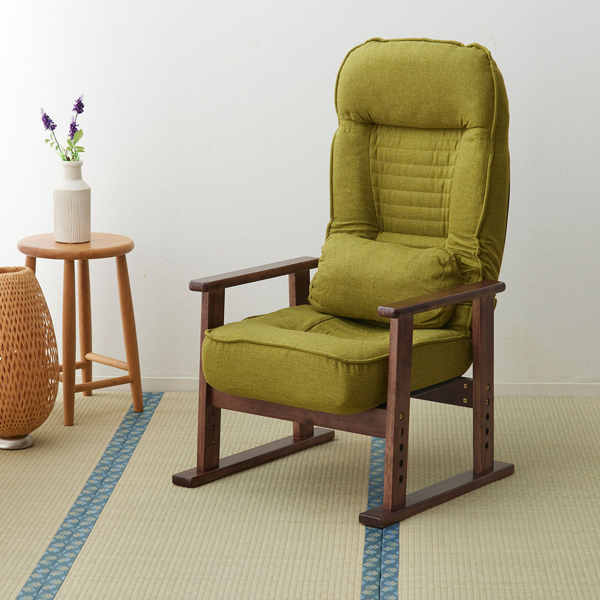 未使用【組立不要】 高座椅子「きらく」 肘付き リクライニングチェア ブラック 組立不要】 高座椅子 きらく 高齢者 肘付き リクライニング