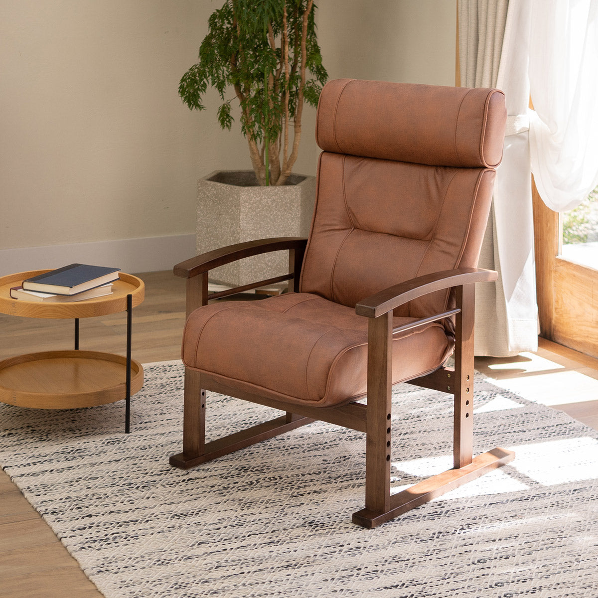 リクライニングチェア 伸びるヘッドレスト機能 ワイド設計 高座