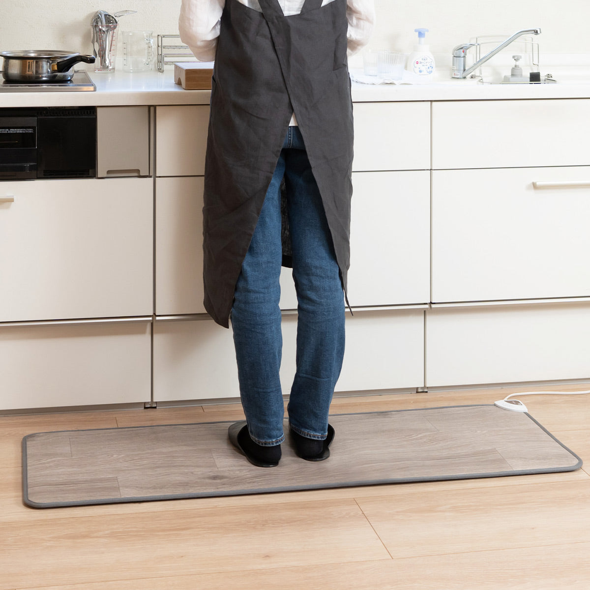 ホットキッチンマット ホットキッチンマット 幅130cm 日本製 防水 抗菌 防カビ 省エネ 暖房