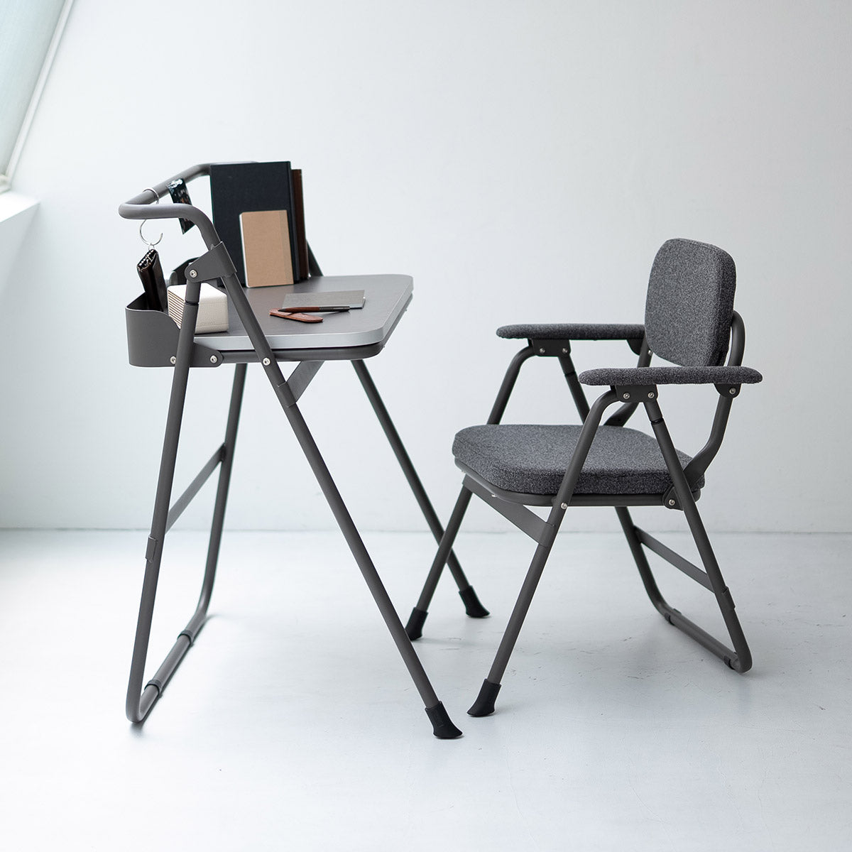 折りたたみ デスクチェア JOBS CHAIR ジョブズチェア 完成品 オフィスチェア ワークチェア パイプ椅子 フォールディングチェア TATAMU